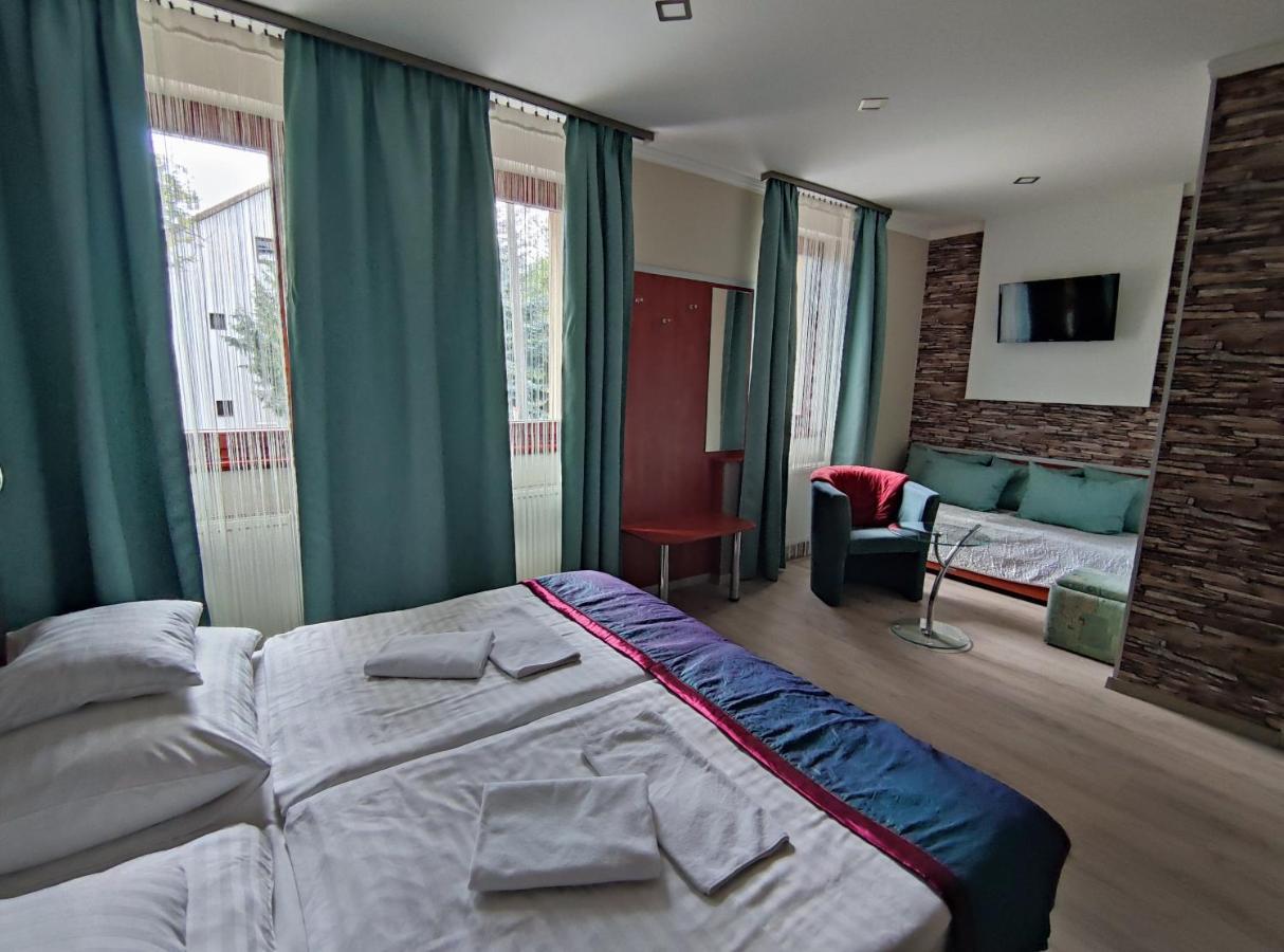 Fortuna Hotel Μίσκολτς Εξωτερικό φωτογραφία