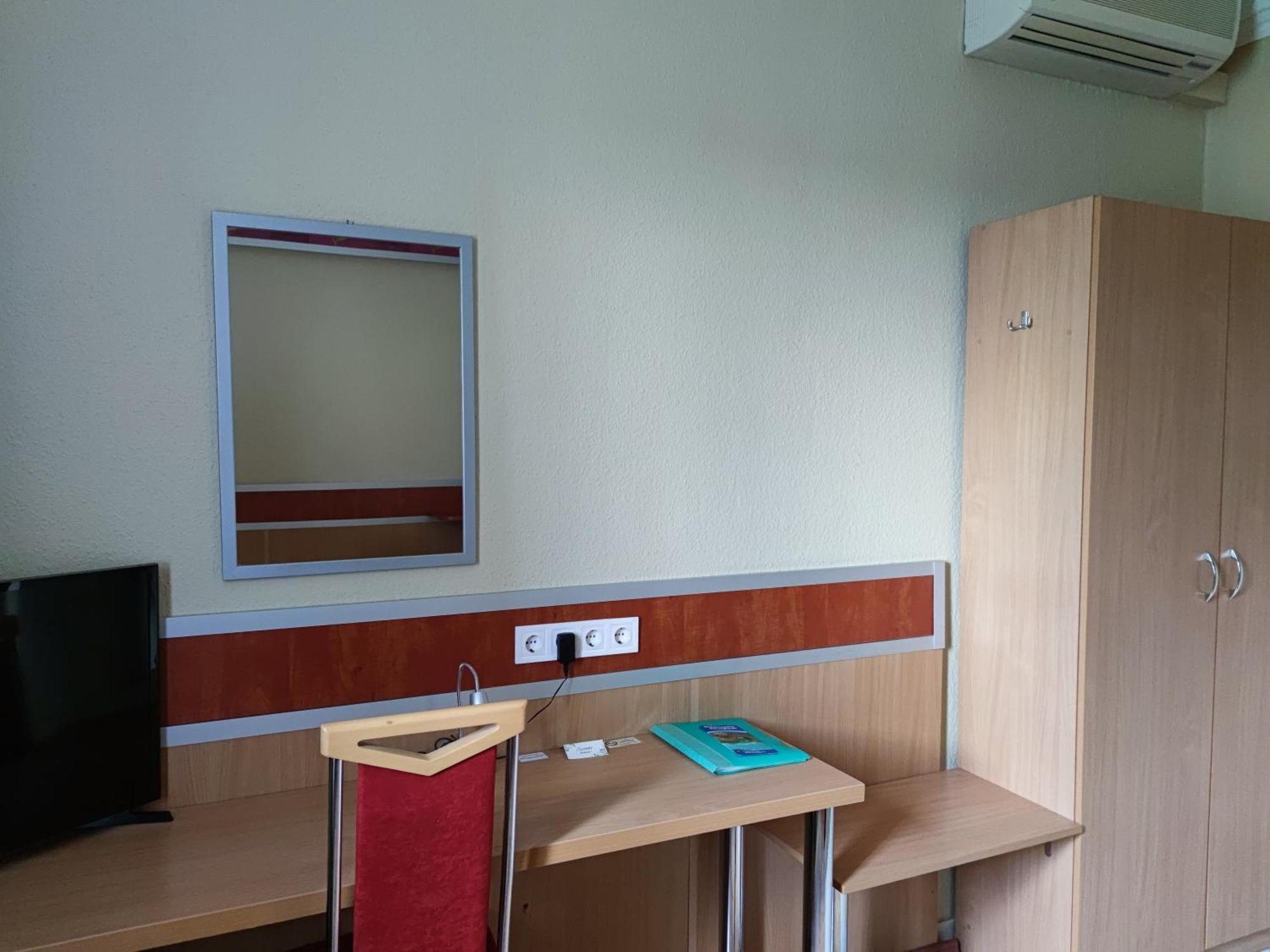 Fortuna Hotel Μίσκολτς Εξωτερικό φωτογραφία
