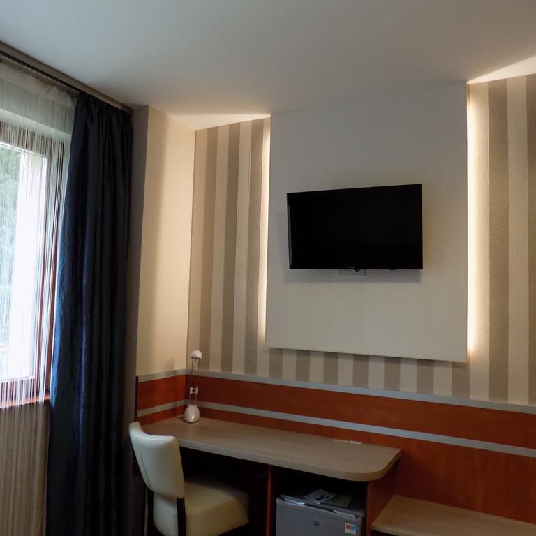 Fortuna Hotel Μίσκολτς Εξωτερικό φωτογραφία